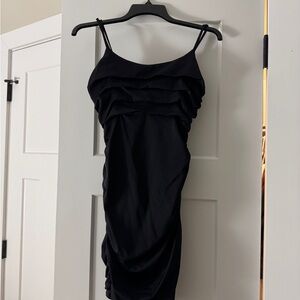elegant black sleeveless mini dress!